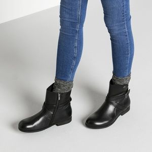 Birkenstock Collin black leather buckle boots